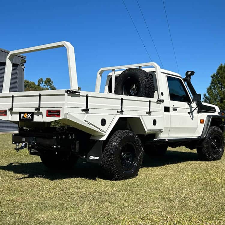 4x4 truck white